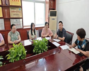 【金秋结硕果 誉美励英才】河南誉美肾病医院为考上大学的员工子女发放奖学金