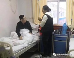 贴心!护士耿瑞玲利用下班时间买来新鲜水果送给患者